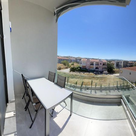 Callisto Luxury Suite Никити Екстериор снимка