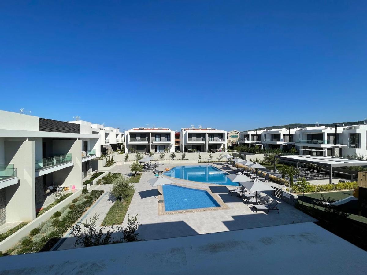 Callisto Luxury Suite Никити Екстериор снимка
