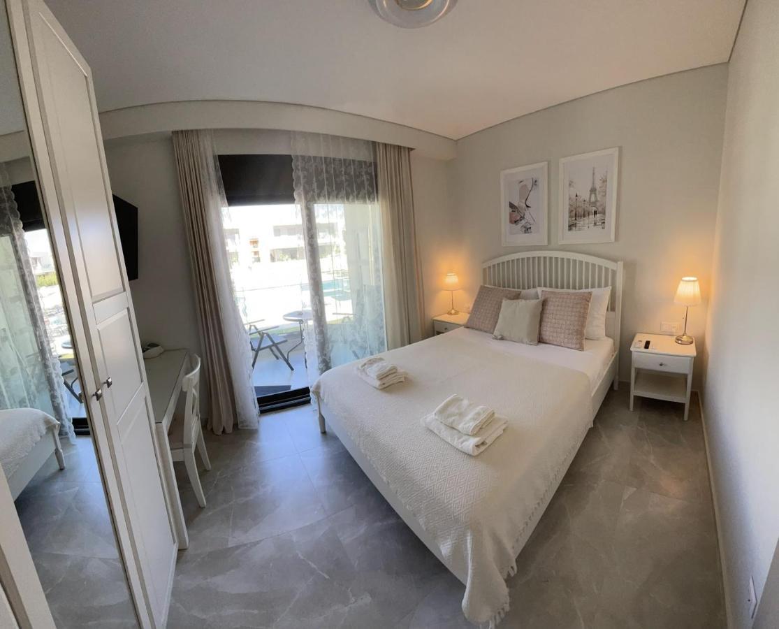 Callisto Luxury Suite Никити Екстериор снимка