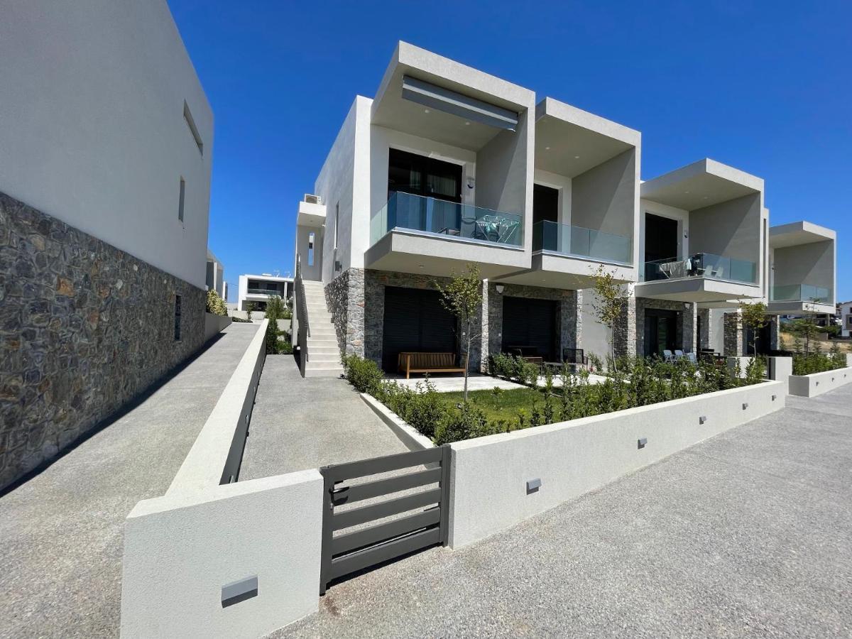 Callisto Luxury Suite Никити Екстериор снимка